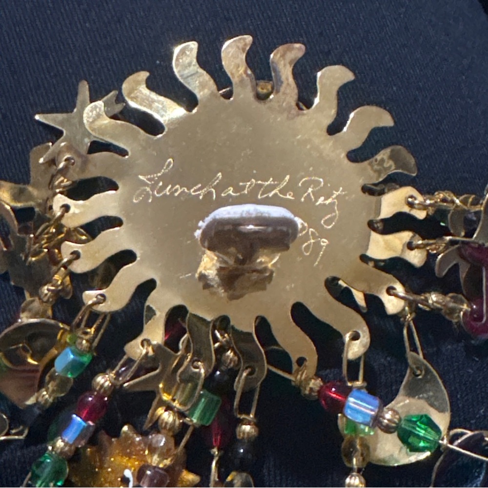 Lunch at The Ritz vintage 1989 zodiac clip on earrings - Picture 9 of 14